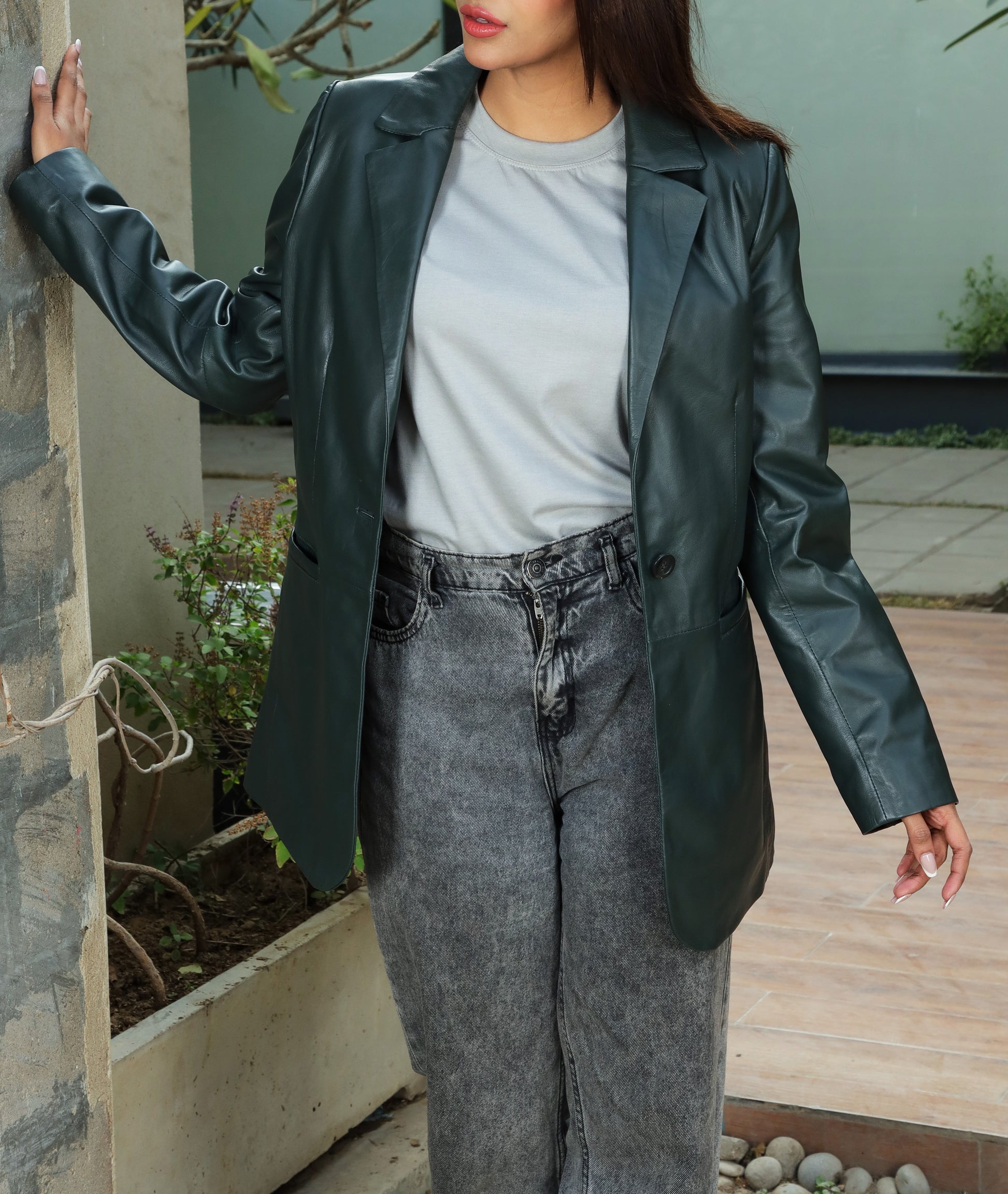 Classic 2-Button Lambskin Leather Blazer (Green)