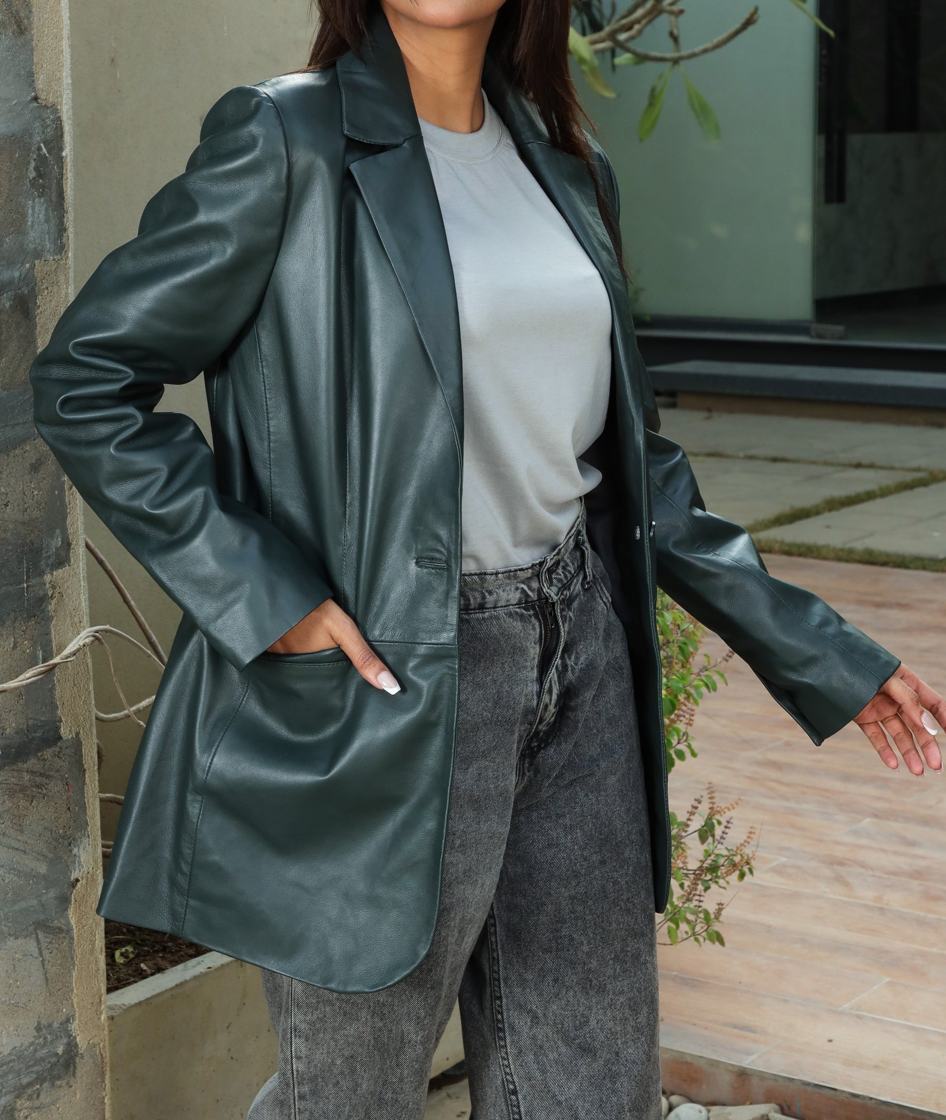 Classic 2-Button Lambskin Leather Blazer (Green)