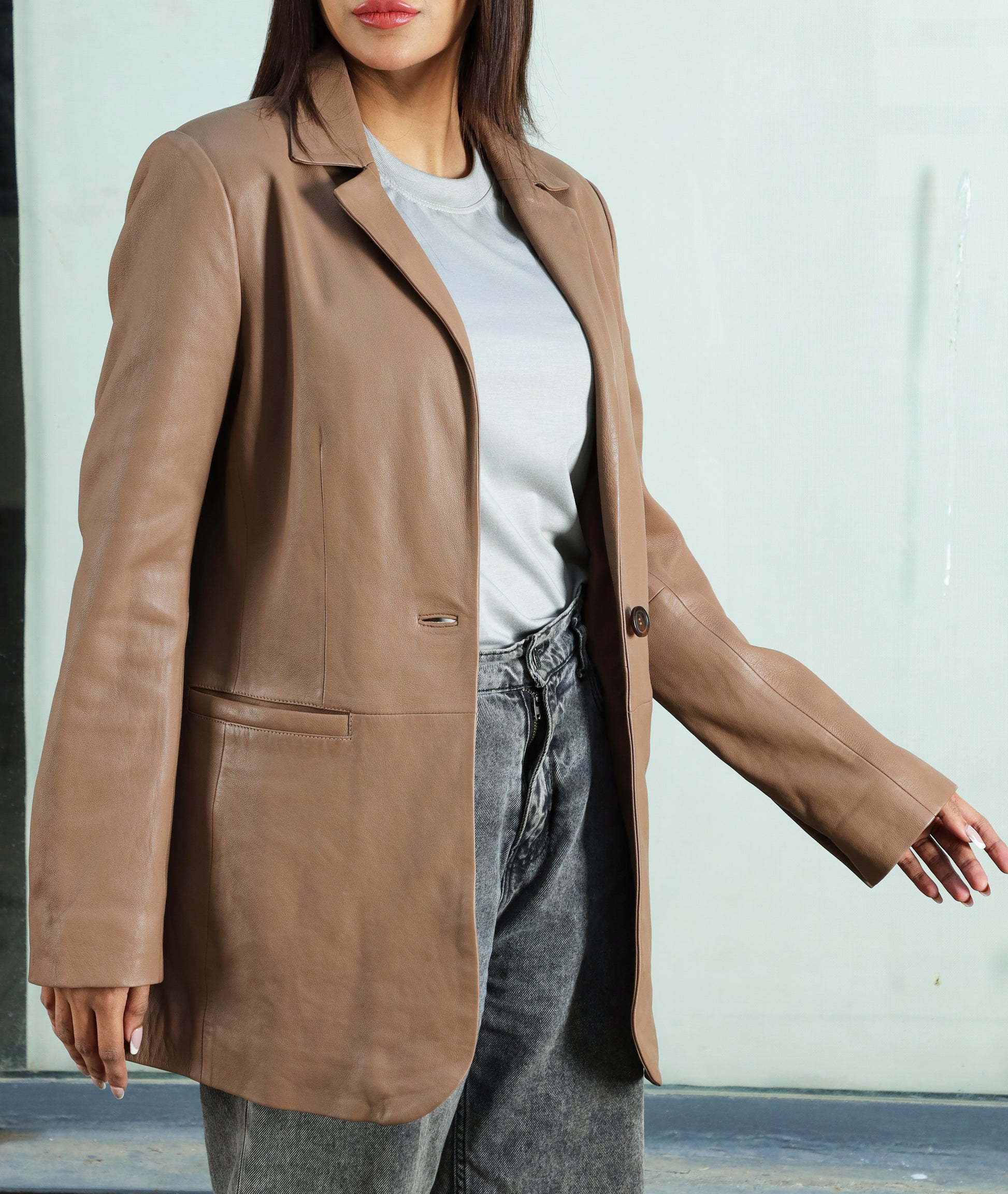 Classic 2-Button Lambskin Leather Blazer (Tan)