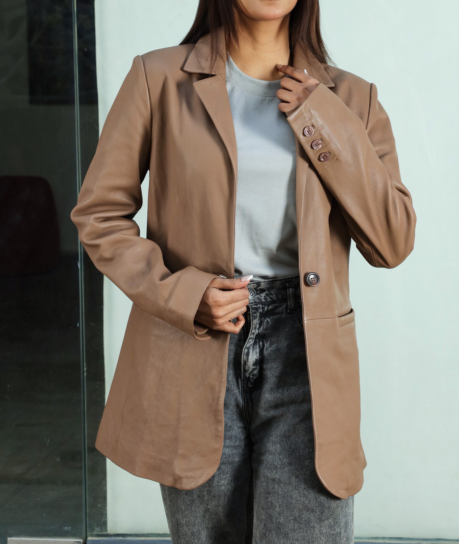 Classic 2-Button Lambskin Leather Blazer (Tan)